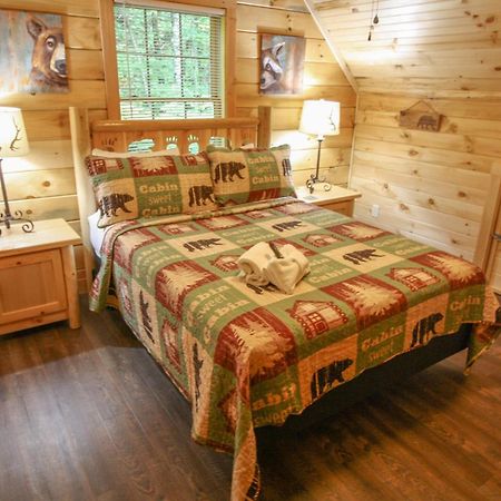 270 Black Bear Retreat Cabin Gatlinburg Exteriör bild